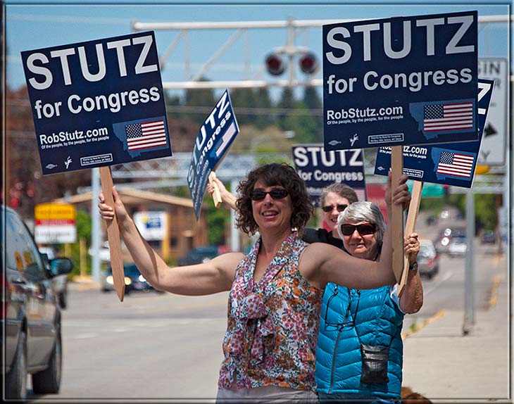 two_signs_for_stutz