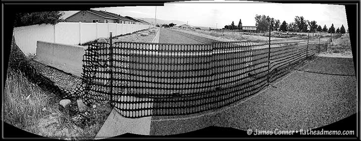 west_barrier_pano-gray